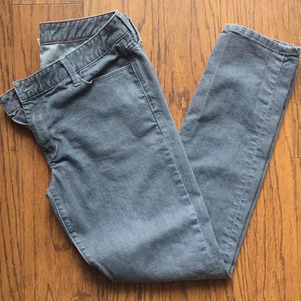 Banana Republic grey skinny jeans